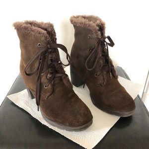 Cougar brown suede faux fur ankle boots, size 7M